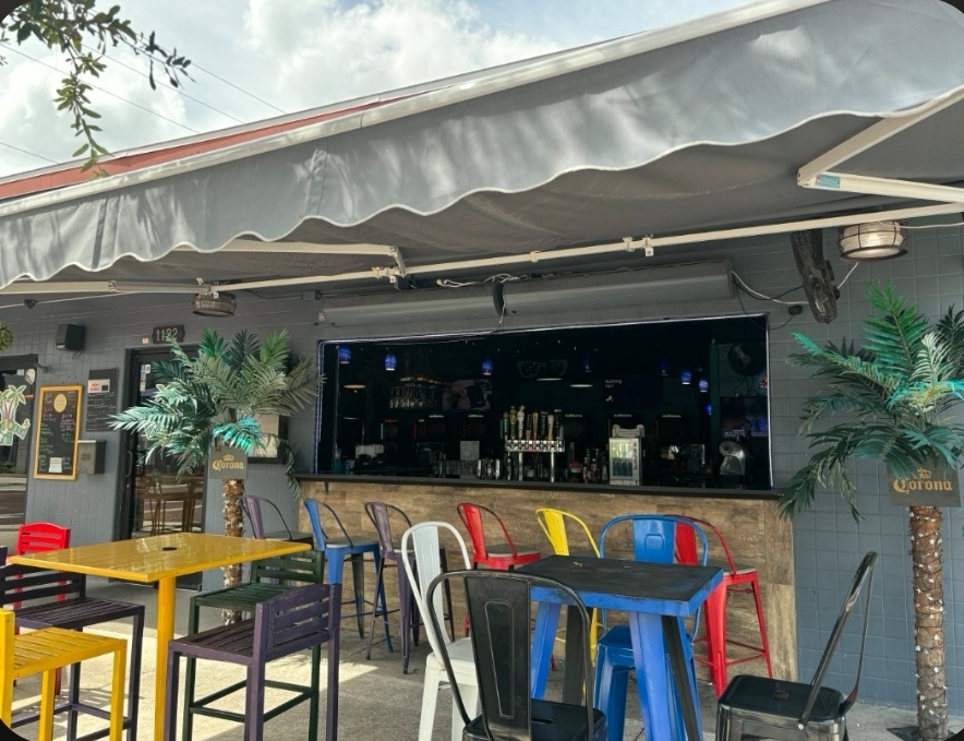 Island Cloud Grill's open-air downtown patio